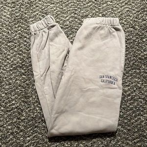 BRANDY MELVILLE SF SWEATPANTS